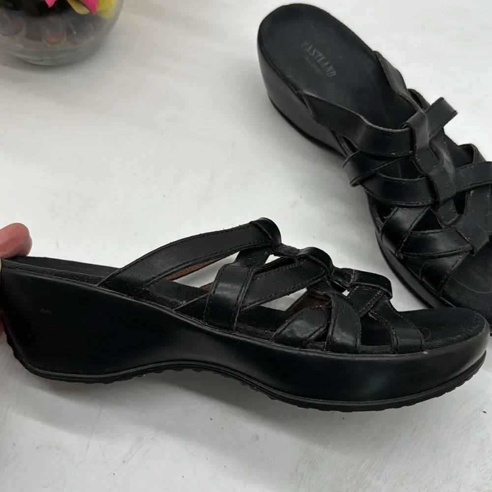 Eastland Black Strappy Slip On Sandals Size 10 BSN5069E